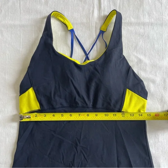 Athleta Razorback Top w/ Bra Shelf Womens M - Picture 4 of 13